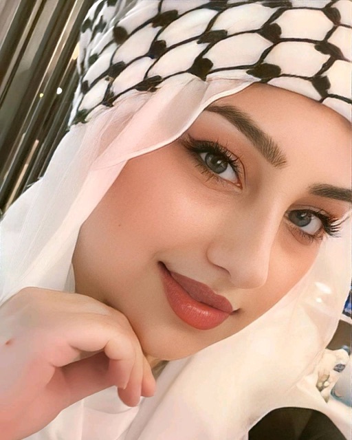 دردشة فيديو عشوائية مع فتاة من الأردن