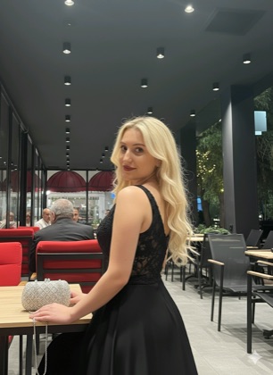 İzmir’den biriyle rastgele görüntülü sohbet